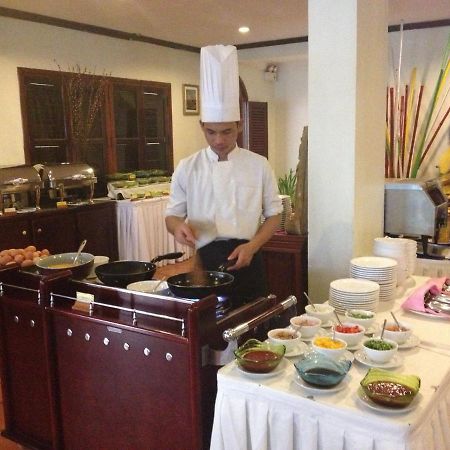 Grand Sunset Angkor Hotel Siem Reap Exterior photo
