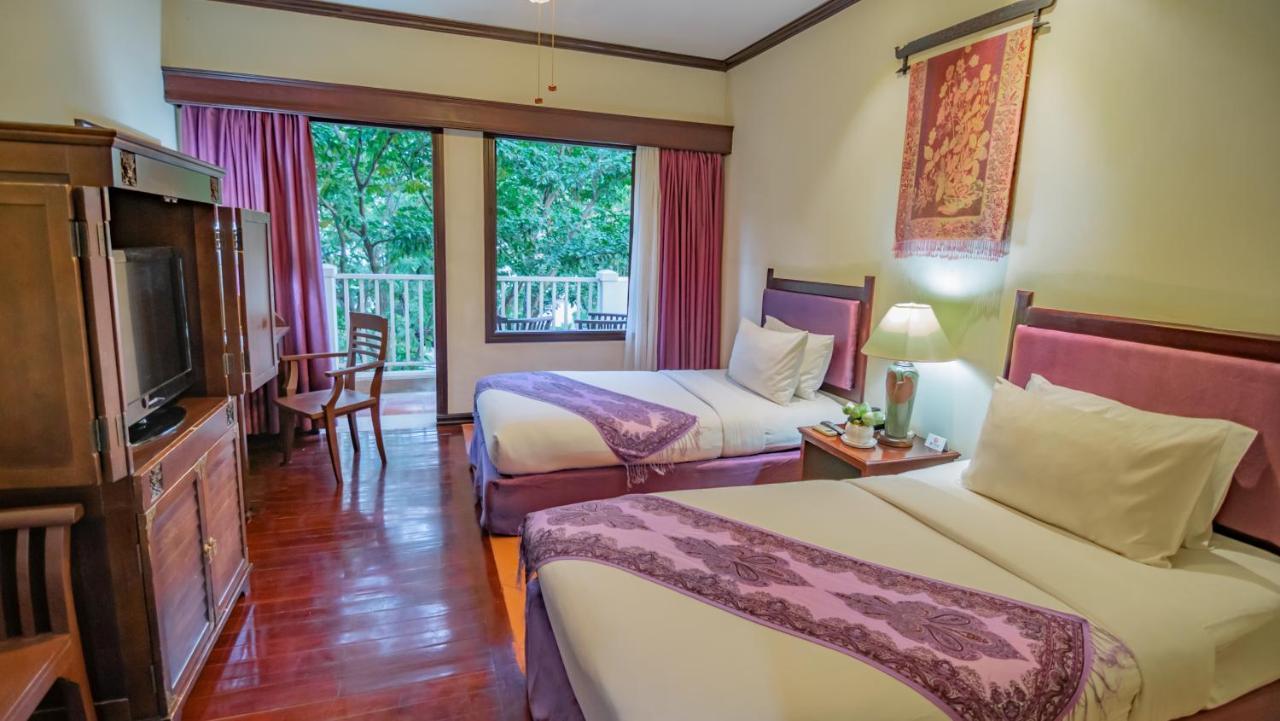 Grand Sunset Angkor Hotel Siem Reap Exterior photo