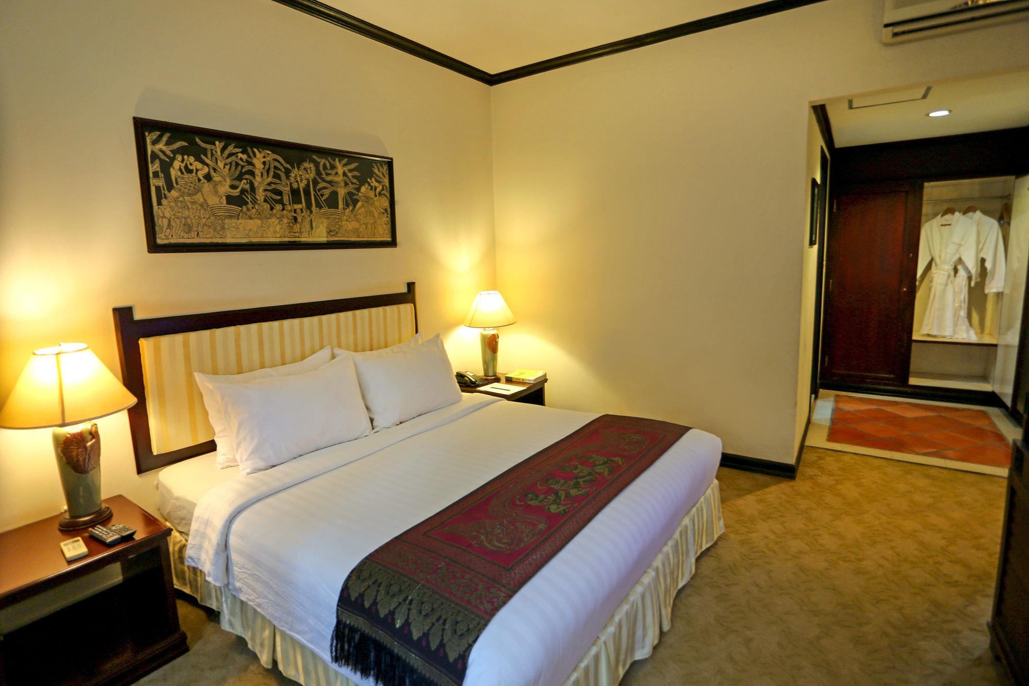 Grand Sunset Angkor Hotel Siem Reap Exterior photo