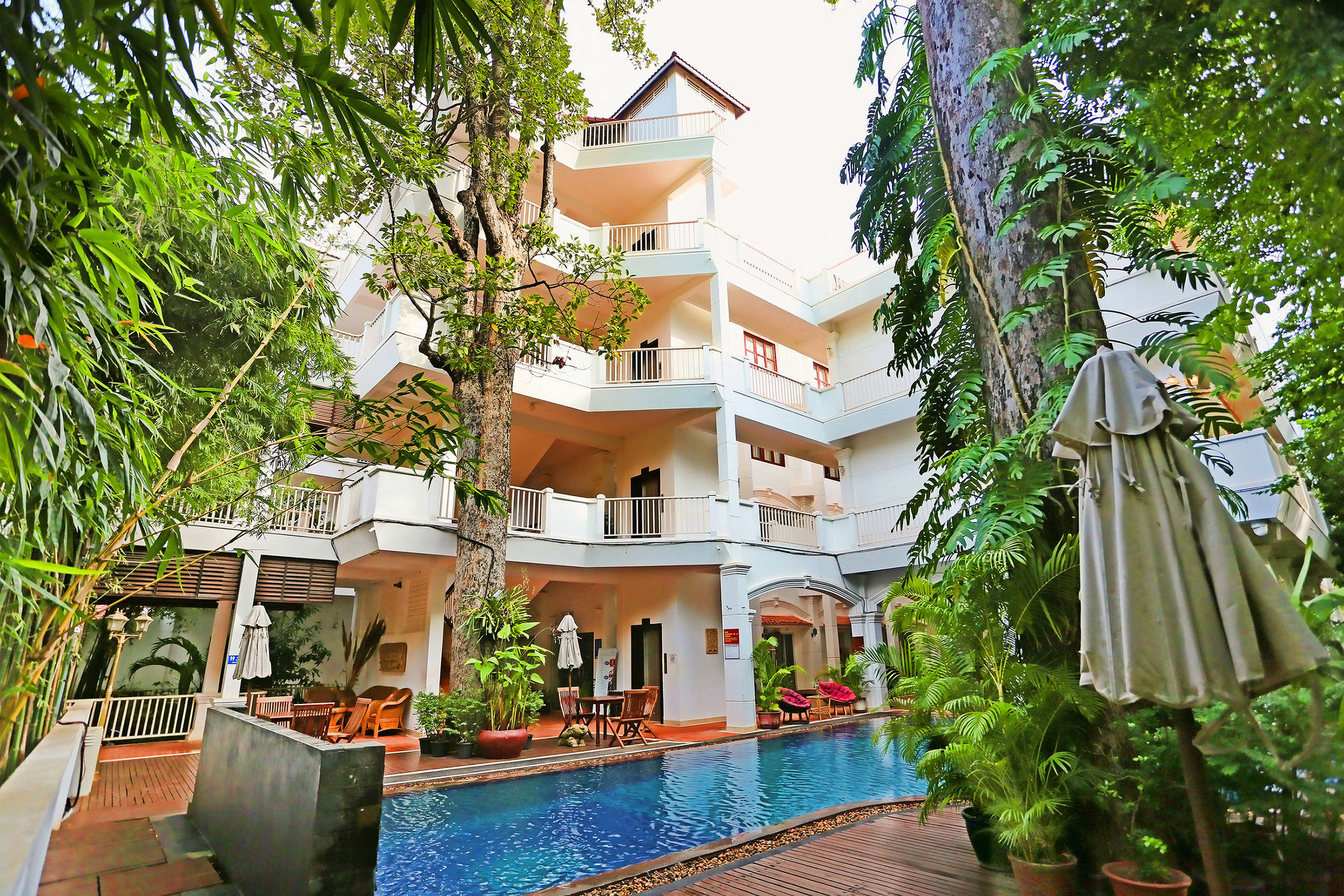 Grand Sunset Angkor Hotel Siem Reap Exterior photo
